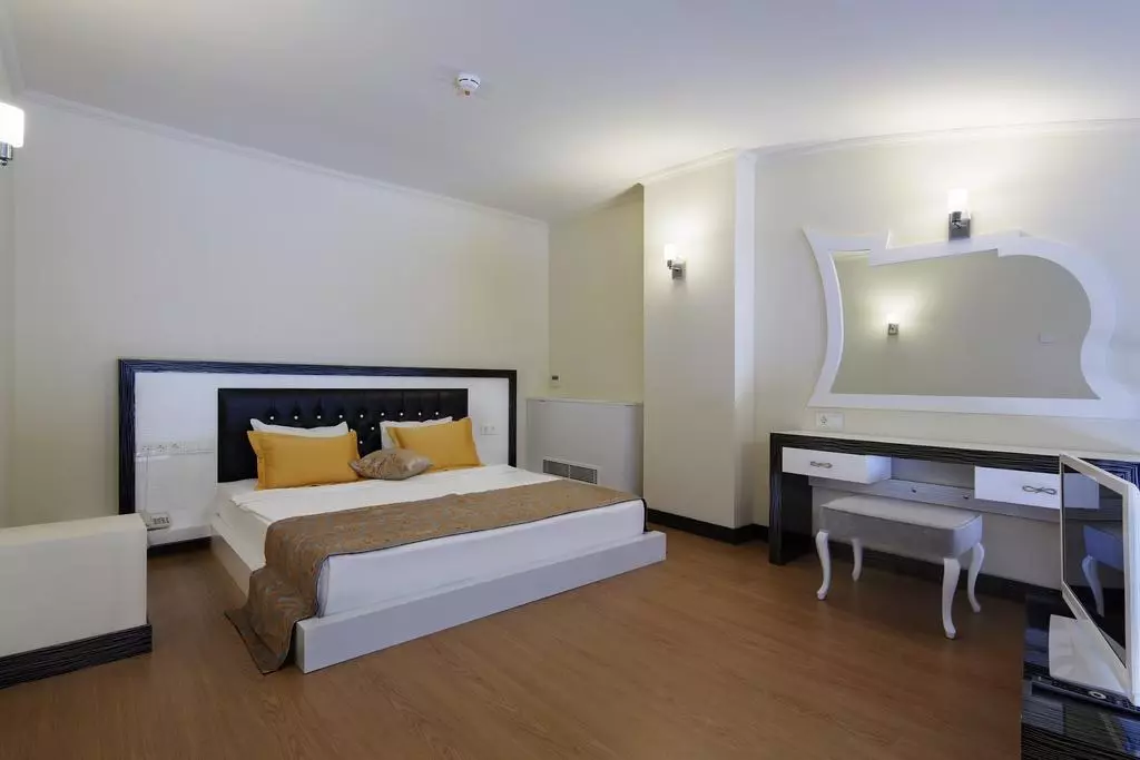 هتل سنزا د این ریزورت آلانیا